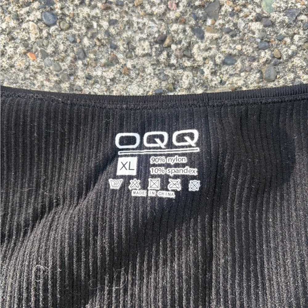 OQQ sleek black